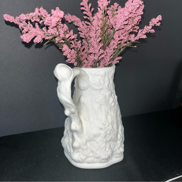 Traker Babes In The Woods Pitcher Jug 6" Tall Embossed Porcelain Bisque Finish - Picture 3 of 6